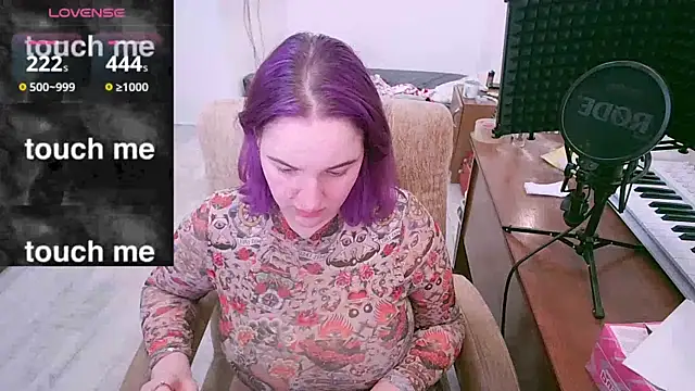 AnnitaMilliter online show from February 12, 2026, 12:05 pm