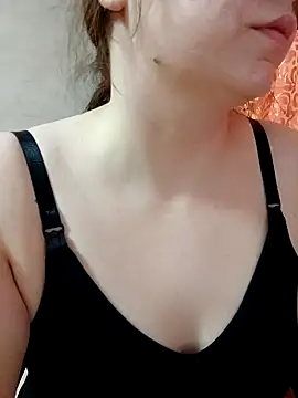 Snapshot of Miranda_Nancy chatting on February 23, 2025, 12:59 pm Miranda Nancy online show from February 23, 2025, 12:59 pm