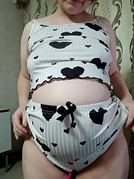 Snapshot of Miranda_Nancy chatting on November 8, 2025, 6:11 pm Miranda Nancy online show from November 8, 2025, 6:11 pm