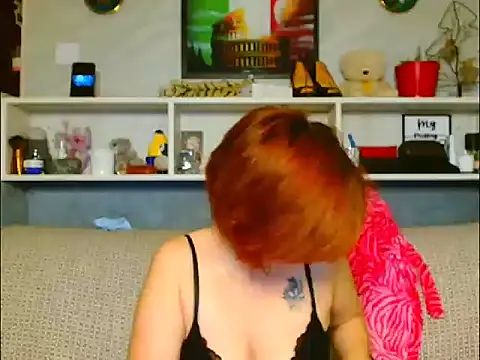 Natali3855 online show from February 6, 2026, 5:25 am