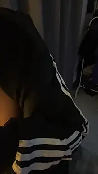 nick  yy online show from January 11, 2026, 8:27 pm