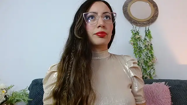 Snapshot of Kendal_Mosk chatting on November 14, 2025, 2:10 pm Kendal Mosk online show from November 14, 2025, 2:10 pm