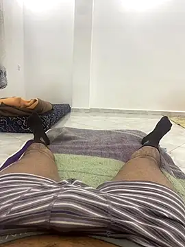 Snapshot of Lahcene chatting on December 15, 2025, 10:15 pm Lahcene online show from December 15, 2025, 10:15 pm