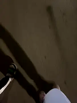 Snapshot of Lahcene chatting on November 15, 2025, 7:29 pm Lahcene online show from November 15, 2025, 7:29 pm