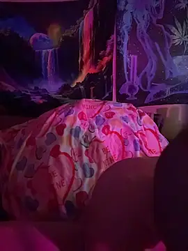 Snapshot of Stonermama666420 chatting on February 9, 2026, 7:28 am Stonermama666420 online show from February 9, 2026, 7:28 am