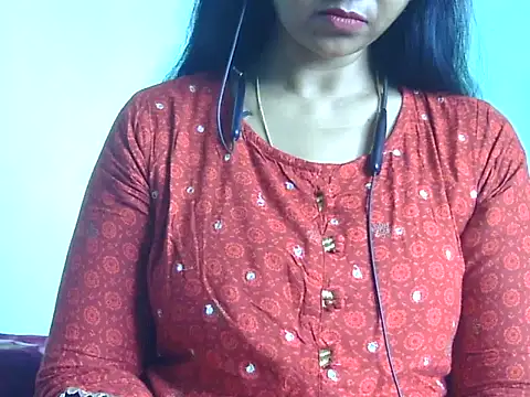 Snapshot of Suhana-sapna chatting on December 17, 2025, 5:34 am Suhana-sapna online show from December 17, 2025, 5:34 am