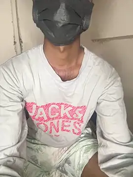 Snapshot of mahiking chatting on March 17, 2025, 6:00 pm mahiking online show from March 17, 2025, 6:00 pm