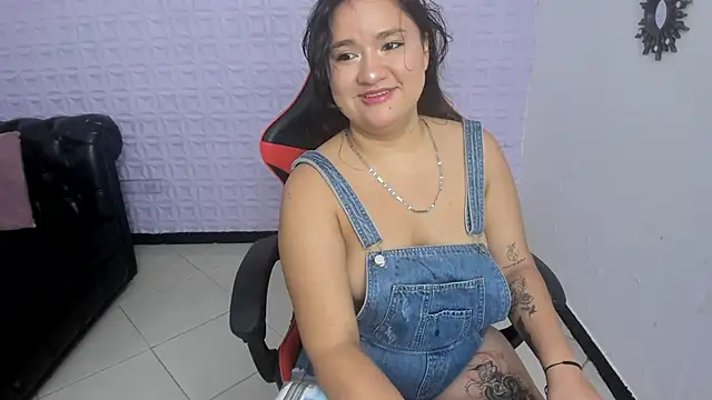 natasha adams22 online show from March 15, 2025, 12:58 am