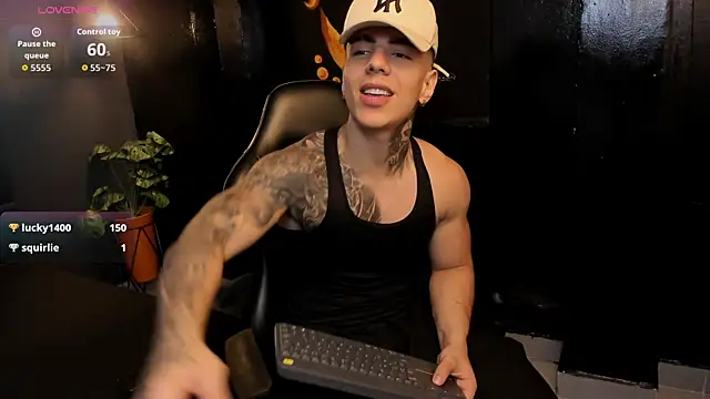 Flynn Riider online show from November 17, 2025, 5:17 pm