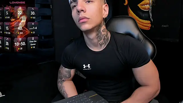 Flynn Riider online show from November 10, 2025, 5:18 pm