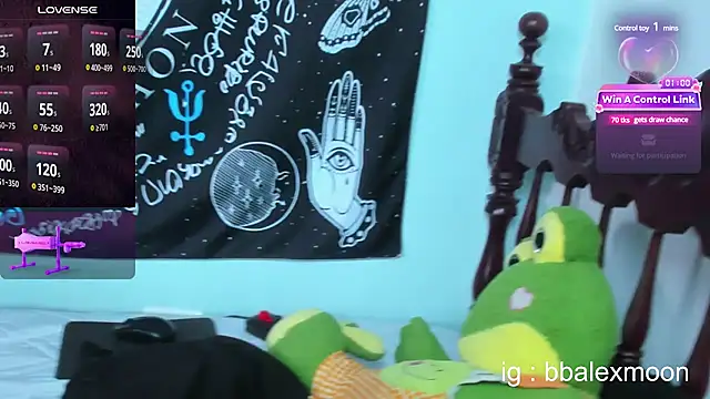 Snapshot of alexdesire chatting on February 12, 2025, 7:56 pm alexdesire online show from February 12, 2025, 7:56 pm