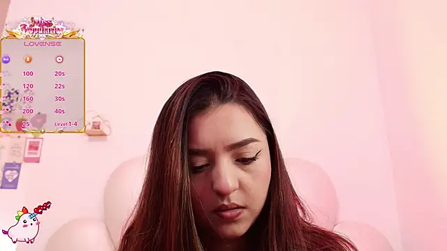 Snapshot of zoewillian chatting on June 24, 2026, 9:45 pm zoewillian online show from June 24, 2026, 9:45 pm