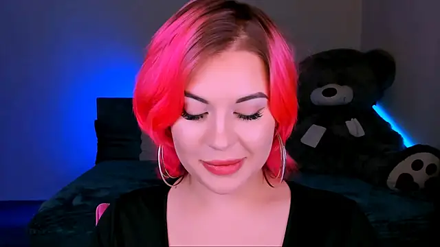 evaharve online show from February 5, 2025, 10:44 pm