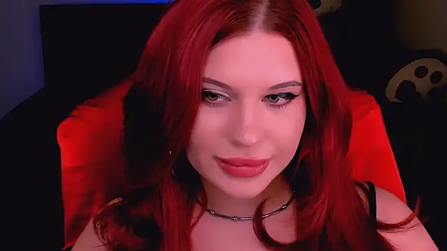 Snapshot of evaharve chatting on December 21, 2025, 12:02 am evaharve online show from December 21, 2025, 12:02 am