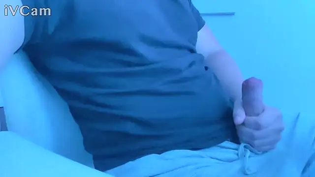 Snapshot of Axeeeeeeeeeeeel chatting on October 1, 2025, 3:05 pm Axeeeeeeeeeeeel online show from October 1, 2025, 3:05 pm