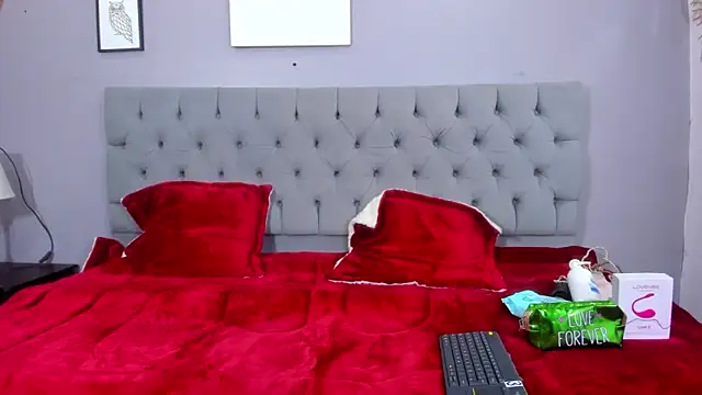 Snapshot of Salome_Whiter chatting on December 28, 2024, 5:02 am Salome Whiter online show from December 28, 2024, 5:02 am