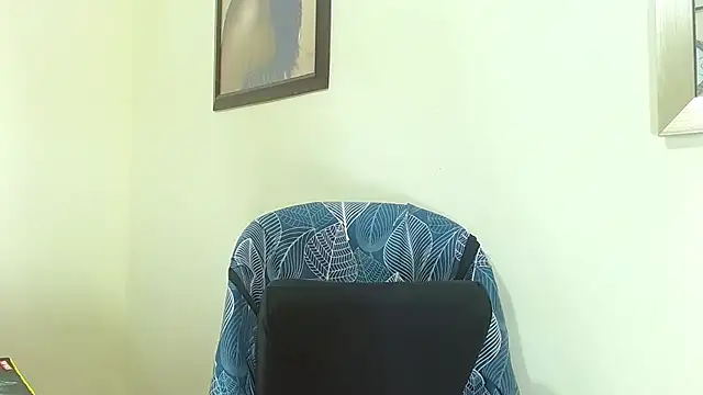 Snapshot of katerineleon chatting on October 30, 2025, 9:11 pm katerineleon online show from October 30, 2025, 9:11 pm