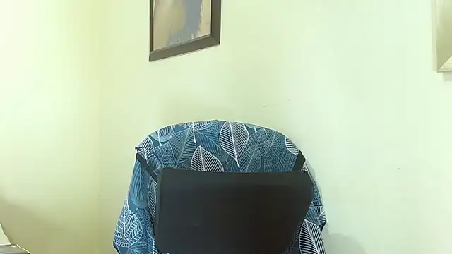 Snapshot of katerineleon chatting on November 12, 2025, 8:56 pm katerineleon online show from November 12, 2025, 8:56 pm