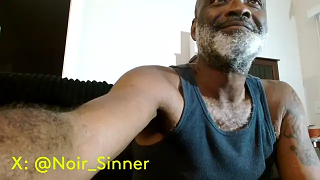 Snapshot of sinnernoir chatting on July 1, 2026, 4:13 am sinnernoir online show from July 1, 2026, 4:13 am