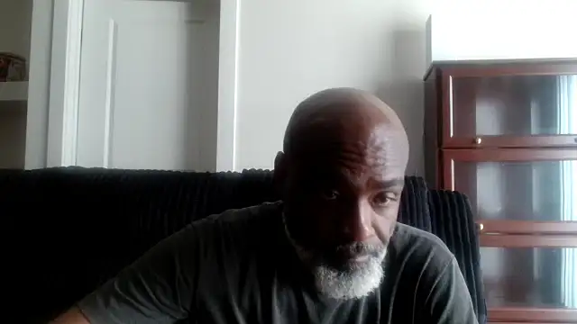 Snapshot of sinnernoir chatting on July 6, 2026, 5:37 pm sinnernoir online show from July 6, 2026, 5:37 pm