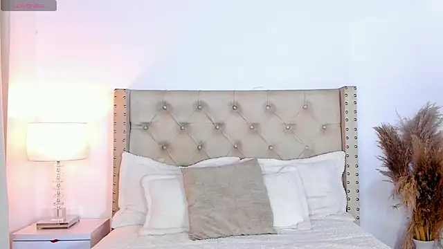 marilynrossy online show from November 26, 2025, 4:45 am