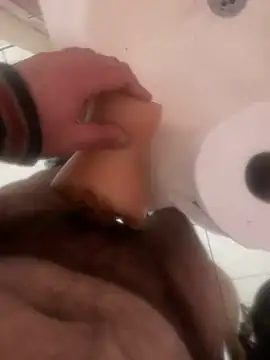 Snapshot of edgher646 chatting on February 2, 2025, 5:48 pm edgher646 online show from February 2, 2025, 5:48 pm