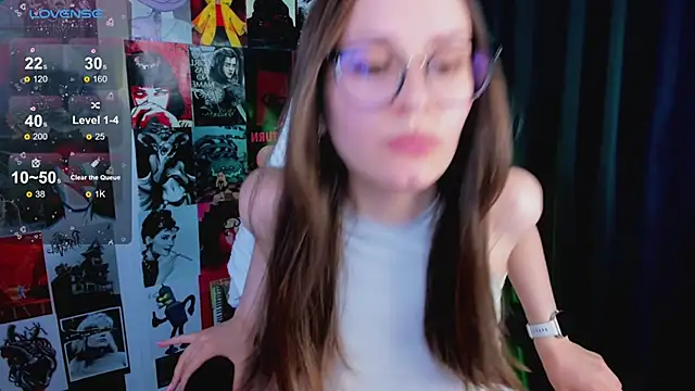 Snapshot of Lilly_Soulmate chatting on February 18, 2025, 5:42 am Lilly Soulmate online show from February 18, 2025, 5:42 am