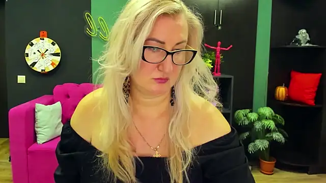 ChristyBrooks online show from March 14, 2025, 7:23 pm