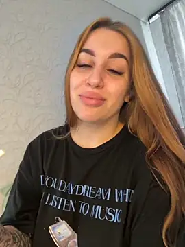 Snapshot of VikiDemi chatting on September 27, 2025, 6:08 am VikiDemi online show from September 27, 2025, 6:08 am