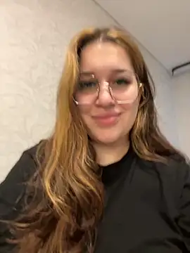 Snapshot of VikiDemi chatting on September 29, 2025, 2:12 pm VikiDemi online show from September 29, 2025, 2:12 pm