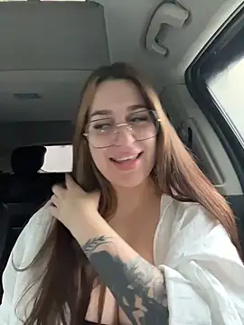 VikiDemi online show from March 4, 2026, 6:21 am