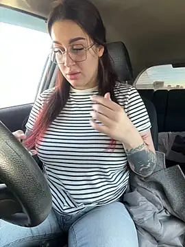 Snapshot of VikiDemi chatting on March 7, 2025, 12:01 pm VikiDemi online show from March 7, 2025, 12:01 pm