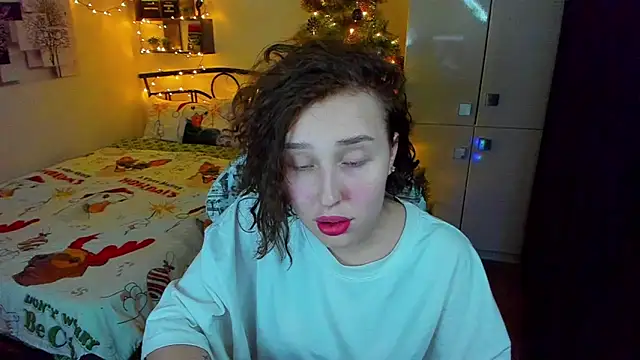 Snapshot of LinaTruly chatting on January 9, 2026, 9:55 pm LinaTruly online show from January 9, 2026, 9:55 pm