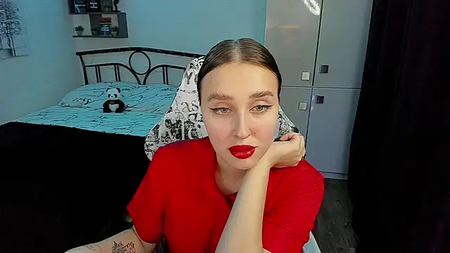 Snapshot of LinaTruly chatting on November 20, 2025, 9:58 pm LinaTruly online show from November 20, 2025, 9:58 pm