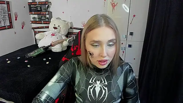 Snapshot of LinaTruly chatting on October 29, 2025, 9:36 pm LinaTruly online show from October 29, 2025, 9:36 pm