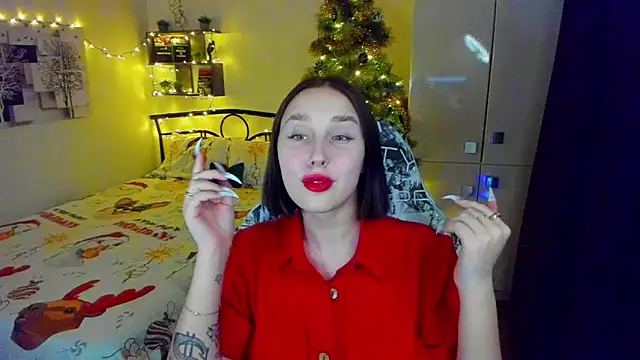 Snapshot of LinaTruly chatting on December 20, 2025, 10:01 pm LinaTruly online show from December 20, 2025, 10:01 pm