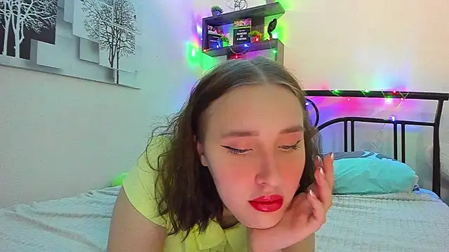 LinaTruly online show from March 24, 2026, 10:21 pm