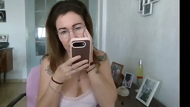 TamaraSweetxo online show from April 29, 2026, 8:18 am