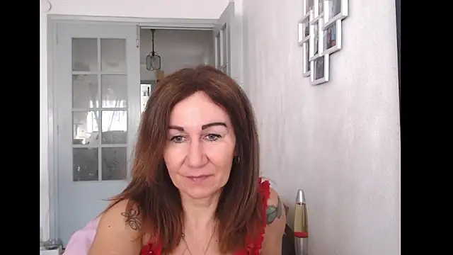 Snapshot of TamaraSweetxo chatting on June 23, 2026, 8:12 am TamaraSweetxo online show from June 23, 2026, 8:12 am