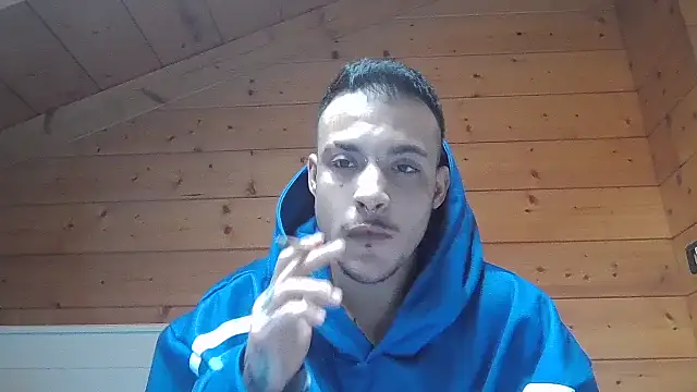 Snapshot of FTM98xxx chatting on February 12, 2026, 11:54 am FTM98xxx online show from February 12, 2026, 11:54 am