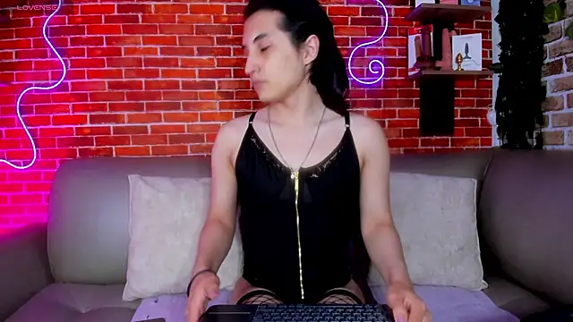 andy angell1 online show from September 27, 2025, 1:17 pm