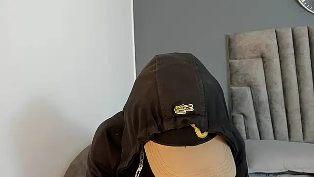 Robin Rief online show from December 14, 2025, 3:35 am