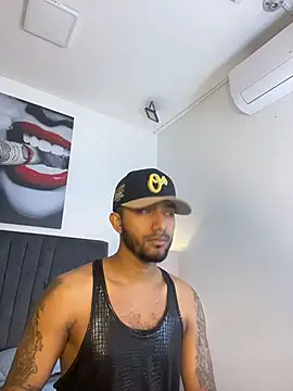 Snapshot of Robin_Rief chatting on February 19, 2026, 3:25 am Robin Rief online show from February 19, 2026, 3:25 am