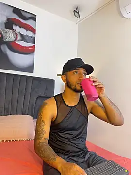 Snapshot of Robin_Rief chatting on February 14, 2026, 3:18 am Robin Rief online show from February 14, 2026, 3:18 am