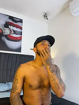 Snapshot of Robin_Rief chatting on February 18, 2026, 3:26 am Robin Rief online show from February 18, 2026, 3:26 am