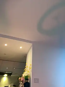 Snapshot of NicoleCut chatting on February 20, 2026, 9:44 am NicoleCut online show from February 20, 2026, 9:44 am