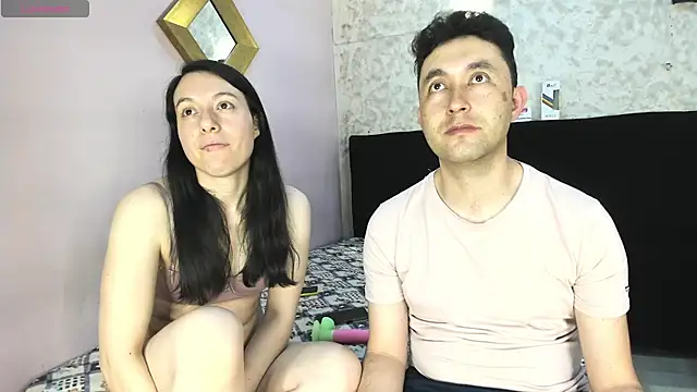 Snapshot of JeremmyAndStacy chatting on September 30, 2025, 9:43 pm JeremmyAndStacy online show from September 30, 2025, 9:43 pm