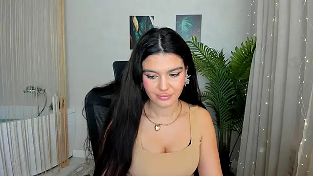 Snapshot of AlluringAriel chatting on March 2, 2025, 1:47 am AlluringAriel online show from March 2, 2025, 1:47 am