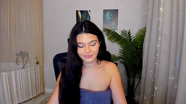Snapshot of AlluringAriel chatting on March 6, 2025, 9:47 am AlluringAriel online show from March 6, 2025, 9:47 am