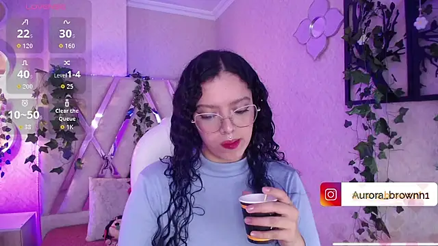 Aurora Brownn online show from November 7, 2025, 4:39 am